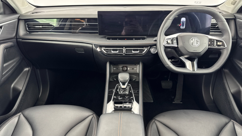 MG HS 1.5 T-GDI Trophy 5dr DCT Petrol Hatchback